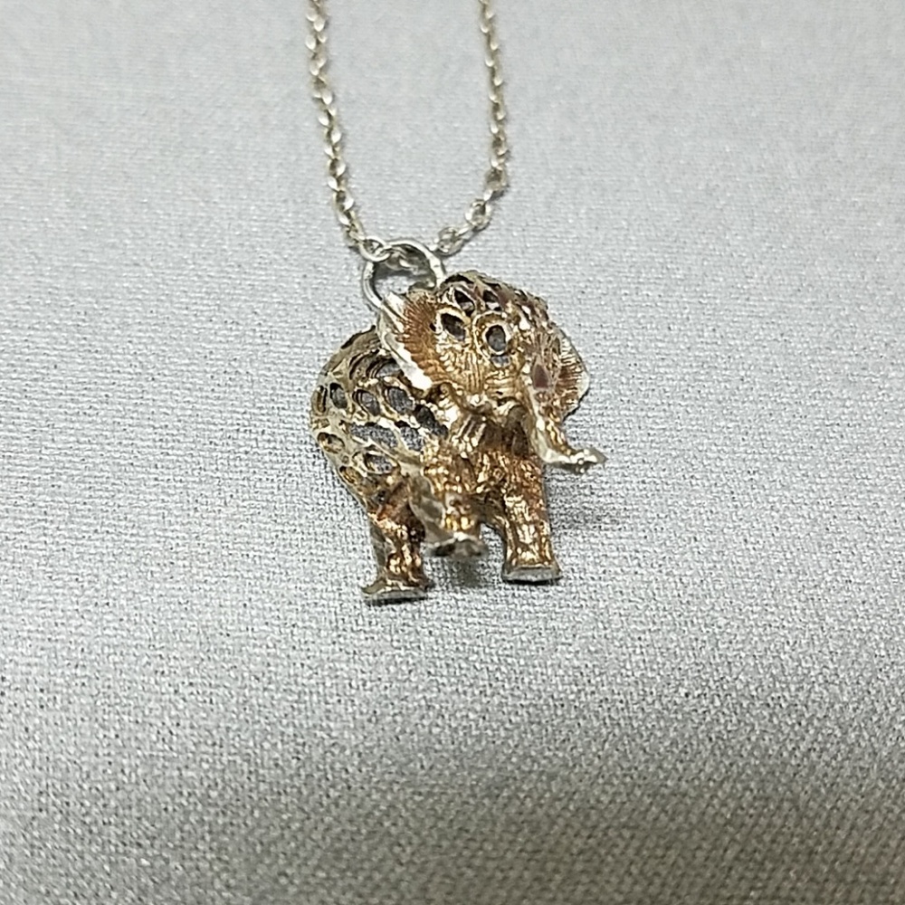 Sterling silver elephant pendant with chain